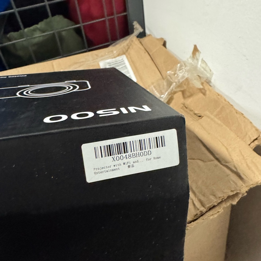 Projector - Picture 3 of 5